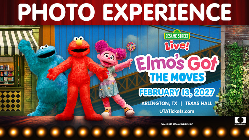 Sesame Street Live! Elmo's Got the Moves Photo Experience